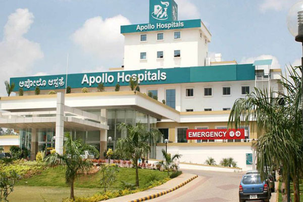 Apollo Les hôpitaux Dr. Bharath Kumar Greffe de cornée